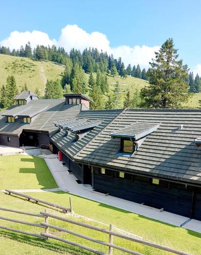 . Apartma Krvavec - cosy mountain retreat