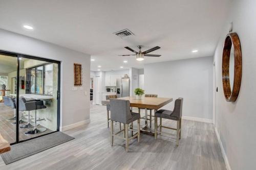 Ananda Farmhouse and Retreat. in Greenacres City (FL)