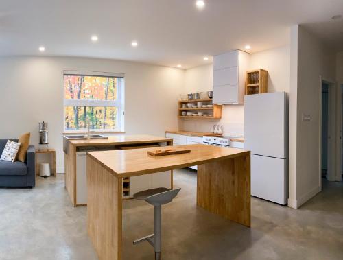 Κουζίνα, Le Camp Caché Shefford (Le Camp Cache Shefford) in Μπρόμοντ