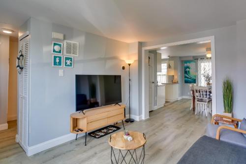 Brigantine Home with Outdoor Dining, Near Beaches! in Brigantine, USA