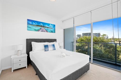 482057228 Harbour Quays Apartments