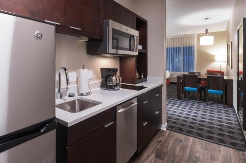 Towneplace Suites By Marriott Hays