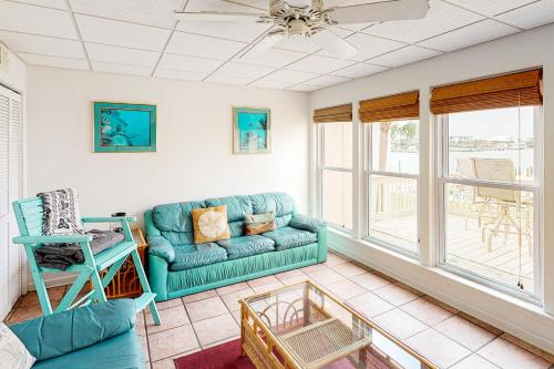 Treehouse Townhome – Pensacola Beach, FL