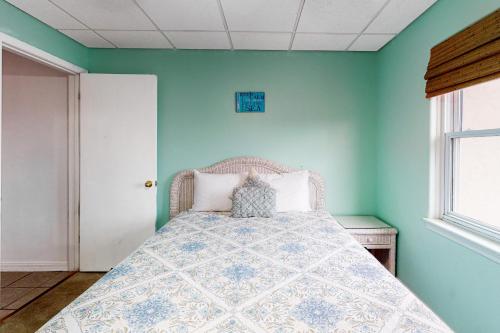 Treehouse Townhome – Pensacola Beach, FL