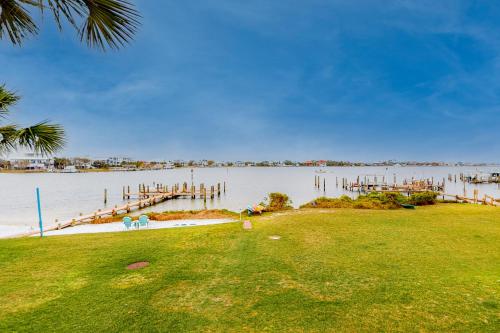 Treehouse Townhome – Pensacola Beach, FL