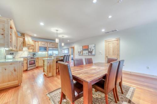 #301 Grand Lodge South Master Suite