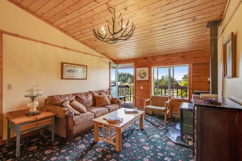 . Deer Harbor Inn Rooms & Cottages
