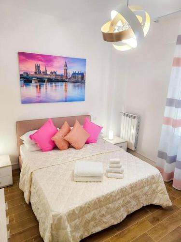Bravo Horse Modern Apartment in florence - Tap to explore photos