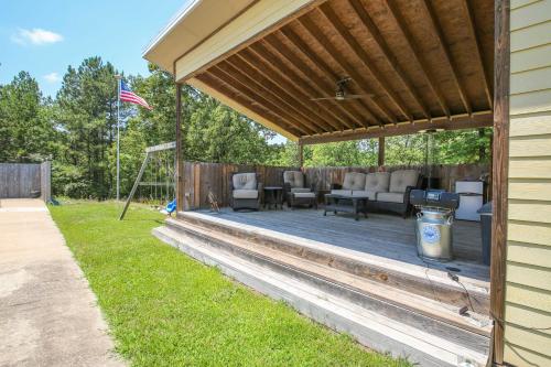 Lonsdale Vacation Rental with Pool and Hot Tub! in Lonsdale, USA