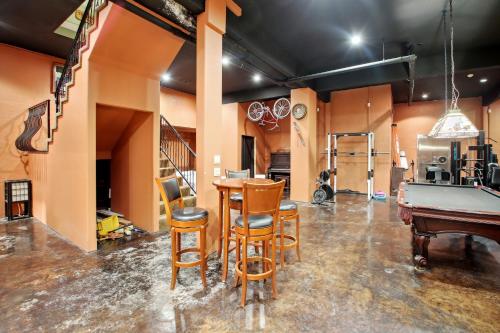 Lonsdale Vacation Rental with Pool and Hot Tub! in Lonsdale, USA