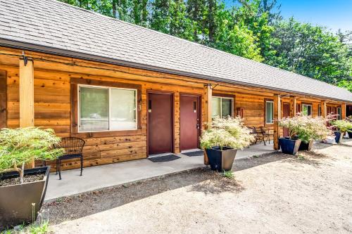 Quilcene Lodge at Mount Walker Inn