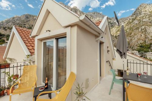 المنظر الخارجي, Kotor Central Point in دوبروتا