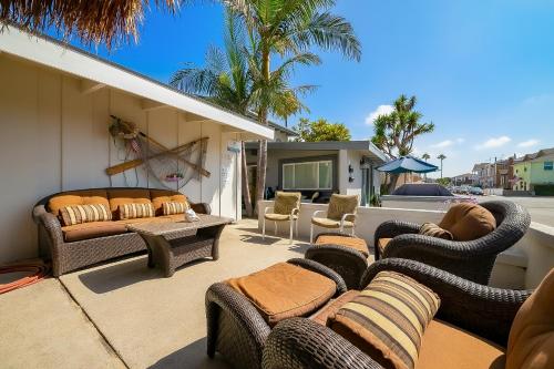 Nautical Newport Duplex Compound in Newport Beach, USA