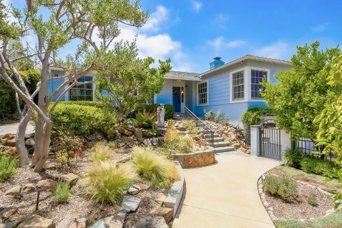 Vida La Playa Compound in San Diego, USA