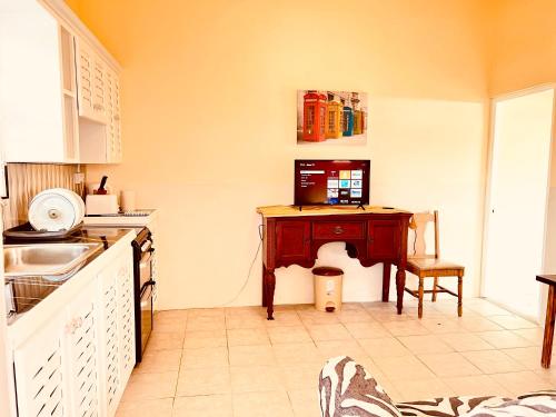 Jealous Mountain Bed-Sit in Morne Jaloux Ridge