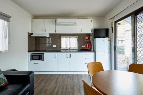 Lorne Foreshore Caravan Park in Lorne