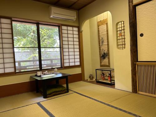 フクロウの御宿 石和館 in Yamanashi