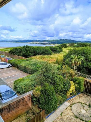 Coastal Retreat in Carmarthenshire