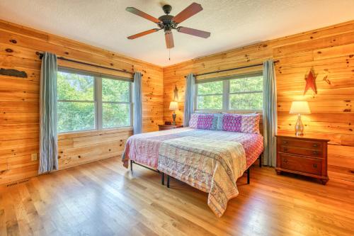 Tranquility Too Cabin & Tranquility Too Cottage in Waynesville, USA