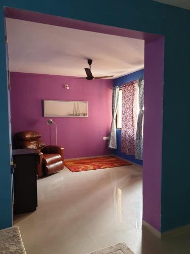 15 mins from the beach in daman