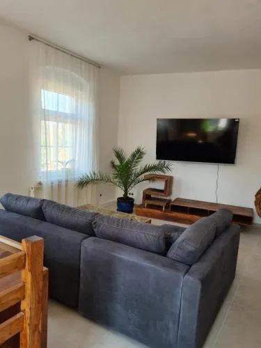 NEU! Ferienwohnung in Mücheln mit Balkon in Mücheln, Deutschland