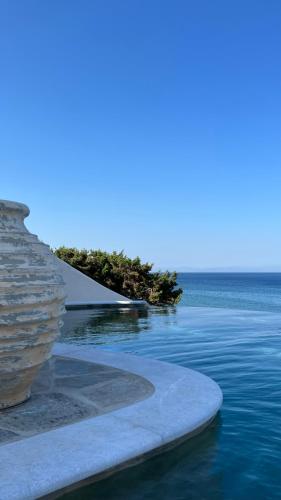  Seafront Villa Polyxene in Keratéa