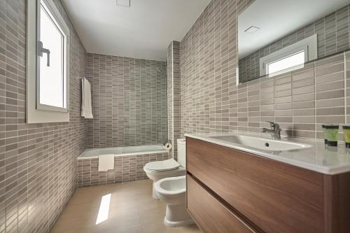 Two-Bedroom Apartment image 8
