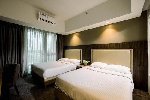 2 double beds