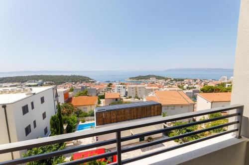 Apartment Cosmopolitan , Sea View, and free garage parking