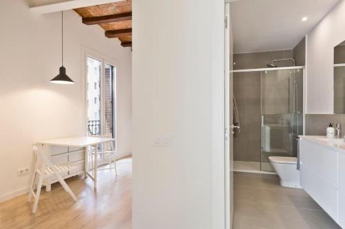 Modern and bright apartment well located in Gracia, Barcelona (foto 9)