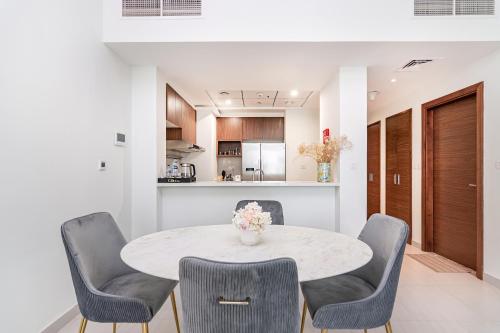 CitiHome-1BR World trade center next to metro, Dubái (foto 10)