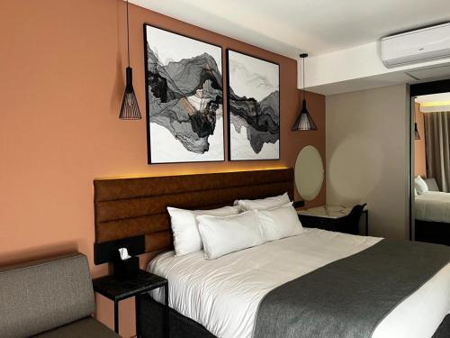 Riverleaf Hotel Room Type - Deluxe King Room