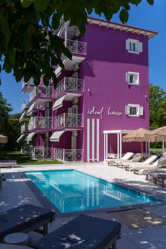 Ideal House - image 11
