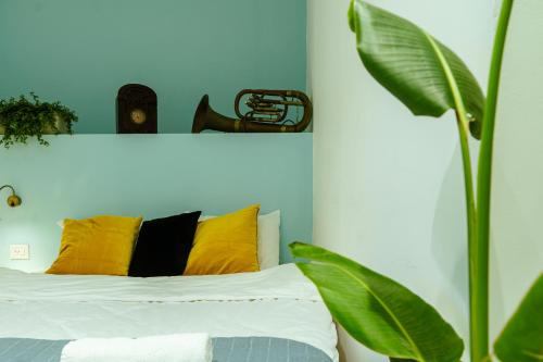 room detail thumbnail 0