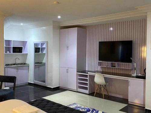 AMPLACE Luxury Apartment