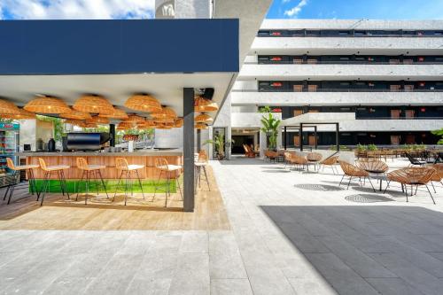 Labranda Suites Costa Adeje - image 2