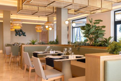 Hipotels Barrosa Palace & Spa - image 2