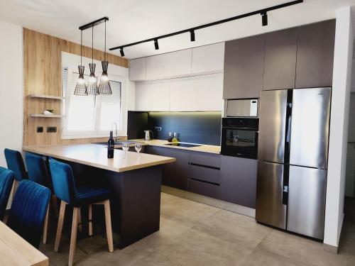 Luxury Penthouse White Angel in Duce