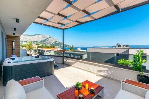 Luxury Penthouse White Angel in Duce