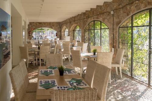 Medplaya Aparthotel Sant Eloi - 레스토랑