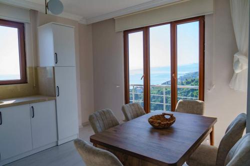 virtuve, Manzarasıyla Büyüleyen Lüx villa (Manzarasıyla Buyuleyen Lux villa) in Akçakale Mahallesi