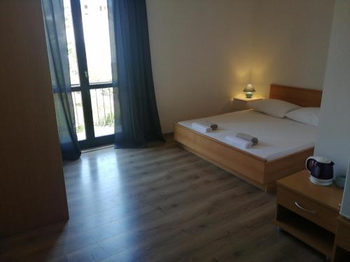  Trim Apartments and Rooms in Lovište