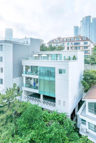 500m2 Busan Ocean view private Let house - image 4