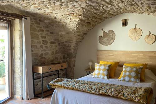 Pujaut , Gîte cœur de village « sous le clocher» gîte à louer Pujaut