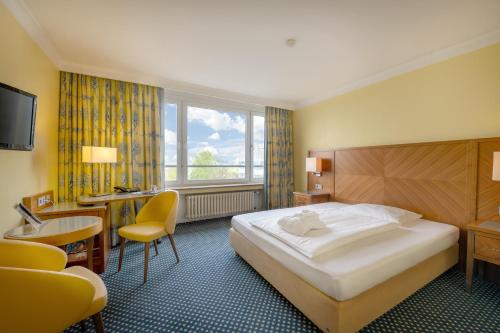 크레펠트 Hotel Krefelder Hof 4성급 호텔 스위트룸