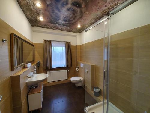Superior Double Room image 7