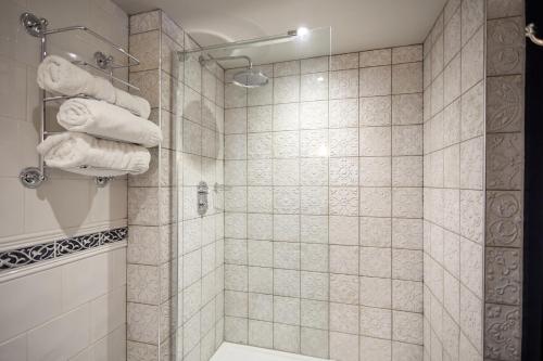 The Fleece at Cirencester - image 2