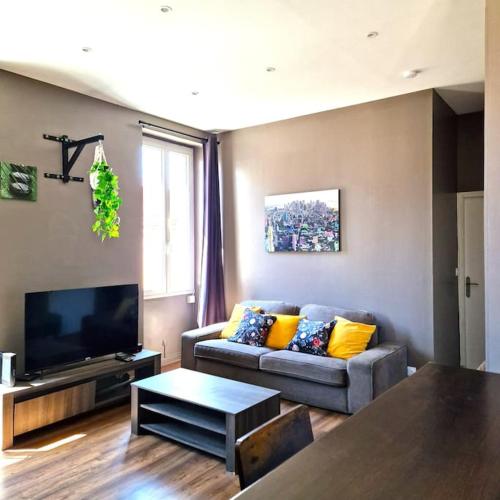 Shared lounge/TV area, Le Central Parc - T2-Spacieux-Clim-Wifi in District 10