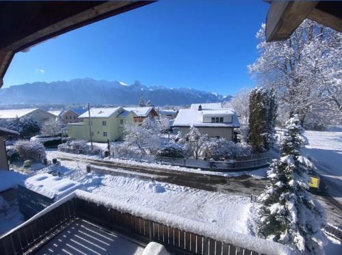 Swiss Alps View Apartment - contactless self check-in