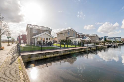 Nautic Rentals - Marinapark Oude-Tonge - image 3